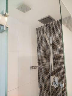 WinJ Management at South China Sea Place - 3