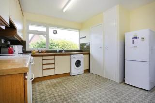 BOURNECOAST - BUNGALOW by HENGISTBURY HEAD and SANDY BEACHES - HB5830 - Southbourne - 3