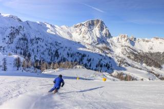 nawu apartments & Restaurant - 3