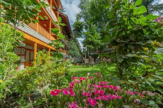 Hotel Negi's Mayflower A heritage Since 1965 - Manāli - 1