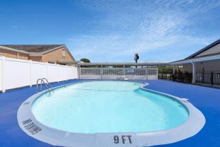 Days Inn by Wyndham Lincolnton - Lincolnton - 2