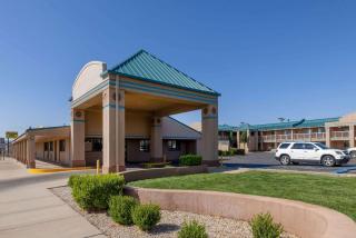 Days Inn by Wyndham Roswell - 8