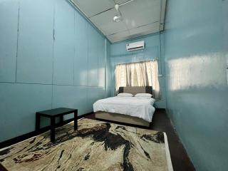 Traditional 4-bedroom Kampung House in Kota Bharu - Kampong Kebun Tok Salim - 4