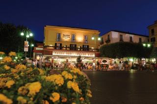 Palazzo Jannuzzi Relais - Sorrento - 9