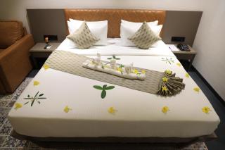 Krown Palace Resort - 3