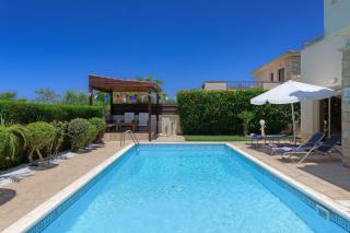 Luxury Coral Bay Villa Villa Shanta 3 Bedroom Villa Distant Sea Views Central Resort Location - 8