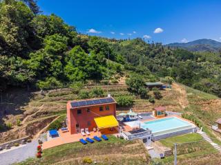 Holiday Home Red House by Interhome - Pescia - 5