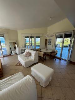 Beachfront Villa Tranquility - Longós - 3