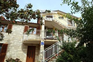 MARA House with Apartments - 2