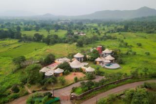 StayVista's Villa Kornet - Mountain-view luxury with a swimming pool and a spacious lawn adorned with a gazebo - Panvel - 9