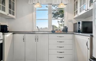 Beautiful Home In Holbæk With Kitchen - Holbæk - 4