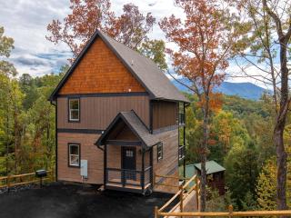 Splashing in the Breeze - Sevierville - 8