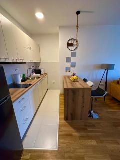 The Golden 7 - near city center & free parking - Apartment Skopje - 4