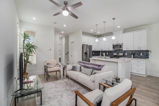 Heart of Houston, Unit B - Houston - 6