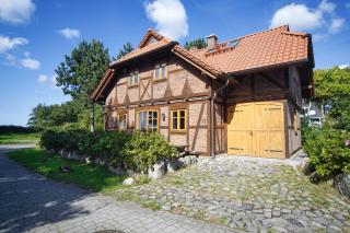 komfortables Haus mit Kamin, Sauna, Garten und Terrasse - Ferienhaus Windhuus - Wiek auf Rügen - 0