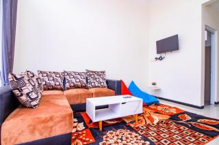Villa Mulyo E4 by Sans Villa - Batu - 0