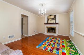 Centrally Located Spacious Abode - 1