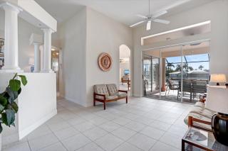 The Hammock - Beautiful waterfront 4 bedroom home with heated pool - Cape Coral - 7