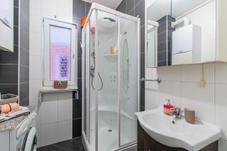 Flexible SelfCheckIns 57 - Zagreb - Parking - New - Zagreb - 7