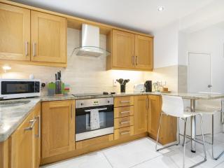 Pass the Keys Spacious Home Rooftop Terrace Cafes Bars - Belfast - 5
