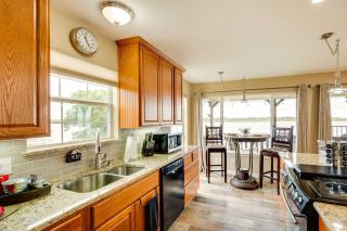 Lake Granbury Fishing Escape with Dock and Kayaks! - Granbury - 3