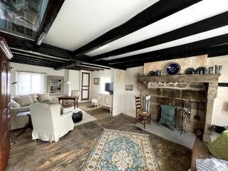 La Vigne, fully modernised farmhouse dated 1882 incl Swimming pool per Aug 2025! - - 2