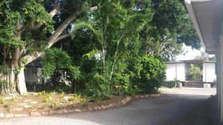 Bushchooks Travellers Village - 6