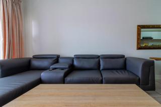 Lovely 2 bed @TheBlyde - Pretoria - 1