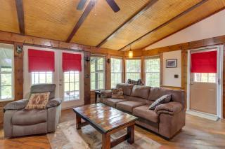 Mountaintop Ellijay Cabin with Private Hot Tub - Ellijay - 7