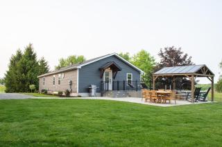 Maple Retreat with Big Pool - Dundee - 9