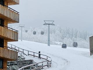 Sunny Stenna Selva 3-room ski-in ski-out apartment right by the slopes & lifts - 6