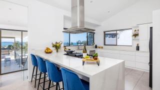 Coastal Breezes - Corlette - 7