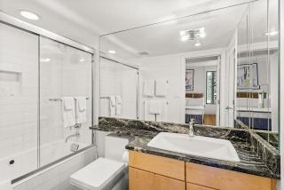Fifth Avenue Unit 5 Modern & Stylish Condo with A/C and Access to Pool & Hot Tub - 6