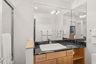 Fifth Avenue Unit 5 Modern & Stylish Condo with A/C and Access to Pool & Hot Tub - 2
