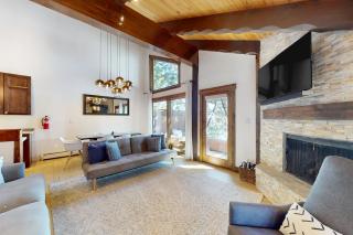 Pine Haven Retreat - Stateline - 4