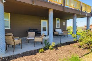 Waterside Retreat - Cleburne - 3