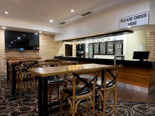 Western Heritage Motor Inn - Moranbah - 2