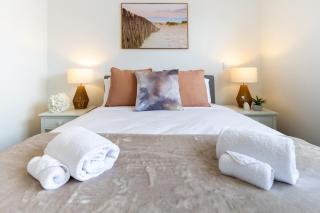 Sanctuary close to the beach with Sofa Bed - Christchurch - 6