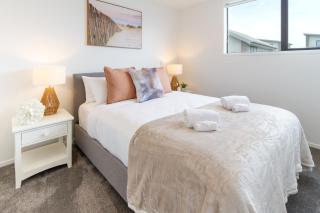 Sanctuary close to the beach with Sofa Bed - Christchurch - 4