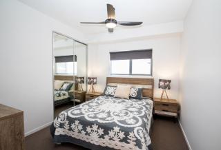 Time n Tide - Straddie Beach House - Point Lookout - 1