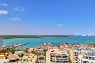 Darwin City Harbour views-Situated in The Oaks - Darwin - 6