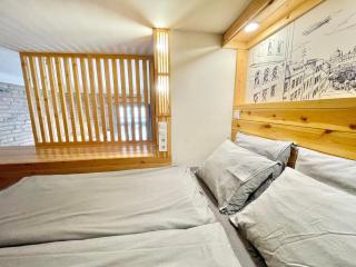 Lavender Circus Hand Drawn Apartments - Budapest - 3