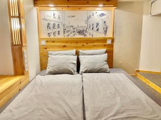 Lavender Circus Hand Drawn Apartments - Budapest - 4