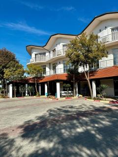 Room rental - 8