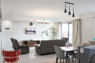 Lovely 3 bedroom with a view of the park - 3