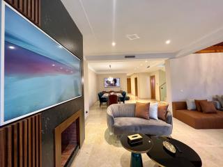 Golf view Villa with Jacuzzi- By AppartAli - Bouskoura - 1