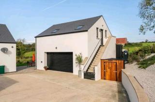 Fernhill Loft 2 Bedroom Apartment - - 0