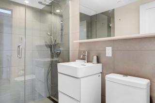 Cozy S End Studio nr T Shops Dining BOS-440 - 2