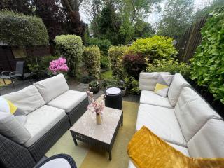 The Victorian Rooms - Surbiton - 1