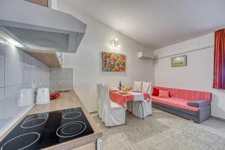 Silver Cherry Apartments - 7